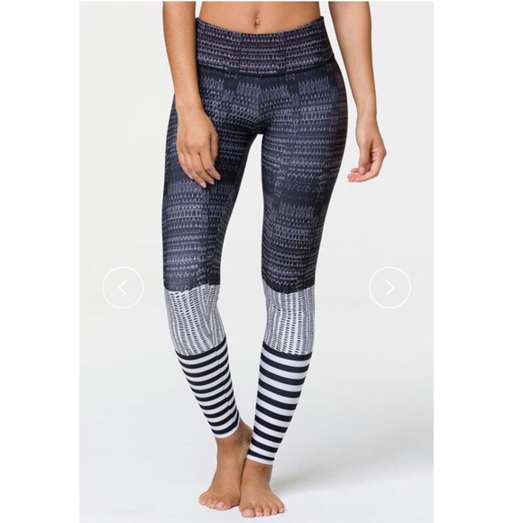 Onzie Pants - • Onzie Graphic Legging - Levels •